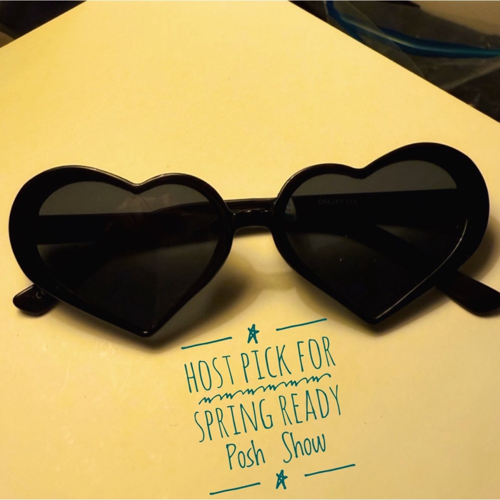 Women’s Black, Retro, Heart-Shaped, Sunglasses - Picture 1 of 5